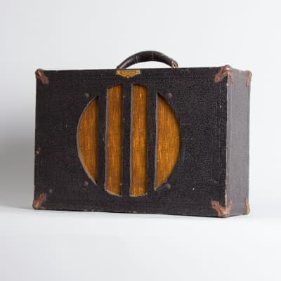 1934/35 Rickenbacker Amp 真空管 1934/35 Rickenbacker Amp 真空管