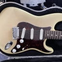 Fender Strat Plus Deluxe with Rosewood Fretboard 1994 - 1996 Vintage Blond