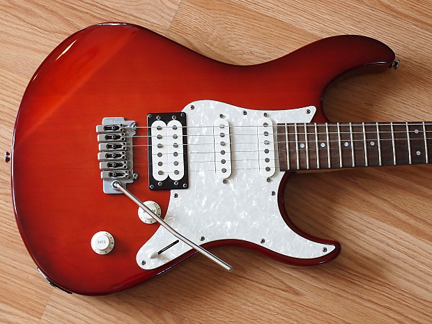 Yamaha Pacifica PAC604w Cherry | Reverb