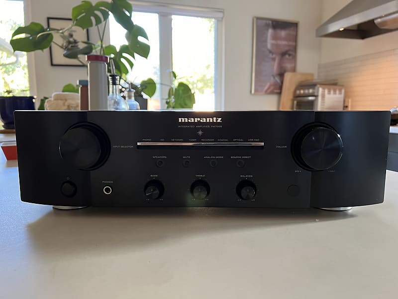 Marantz PM7005 Stereo Integrated Amplifier  			
