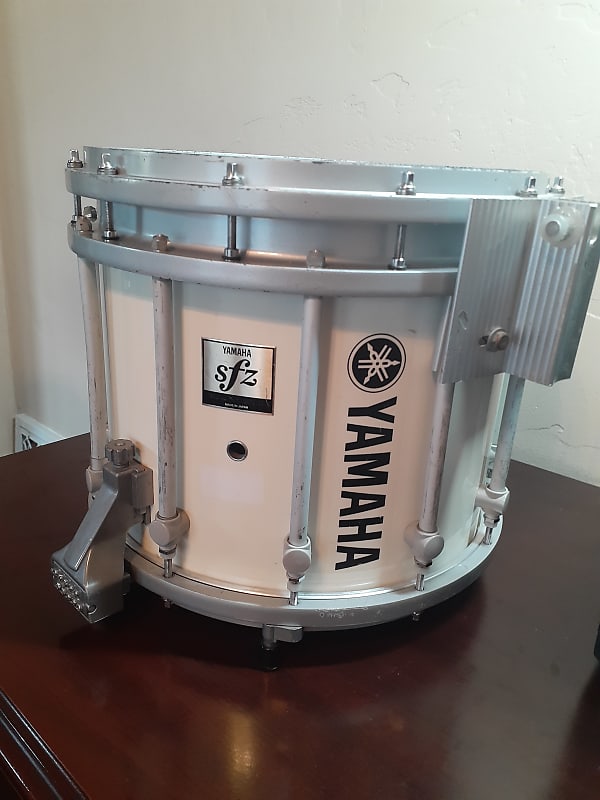 Yamaha SFZ 14x12 Marching Snare Drum White Reverb