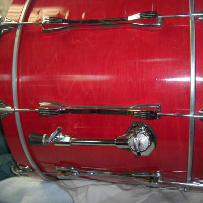 Ludwig Classic Maple 90s Flame Red Shadow Bass Drum 24X16, looks and sounds Great! image 2