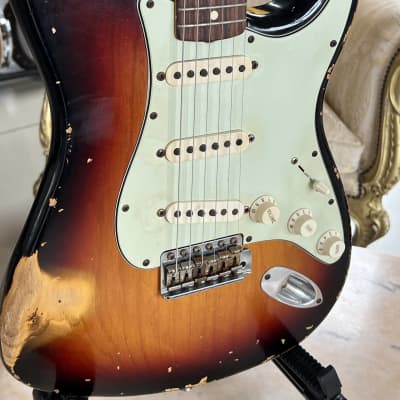 Fender Custom Shop Stratocaster '62 - Limited Namm 2007 Heavy Relic Sunburst image 3