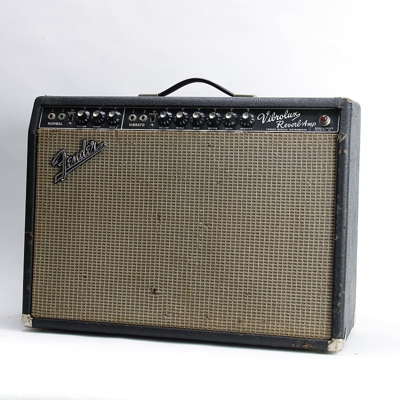 Fender custom vibrolux reverb deals 40w details