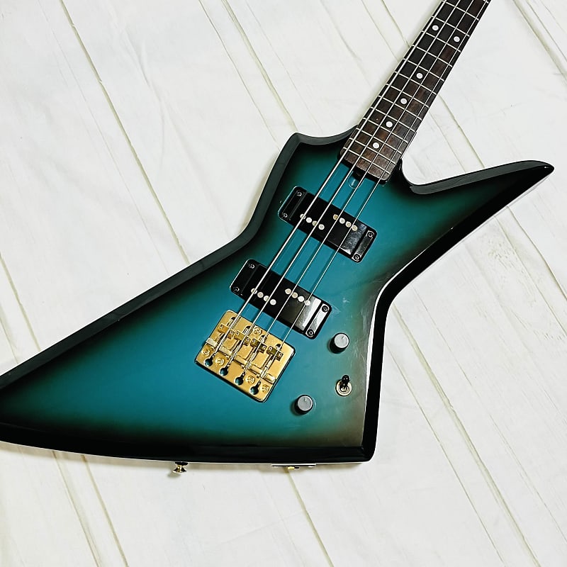 Aria Pro II ZZB DELUXE BBS　ベース　日本製　OH済 中古品 Aria Pro II ZZB DELUXE BBS 日本製 エクスプローラー