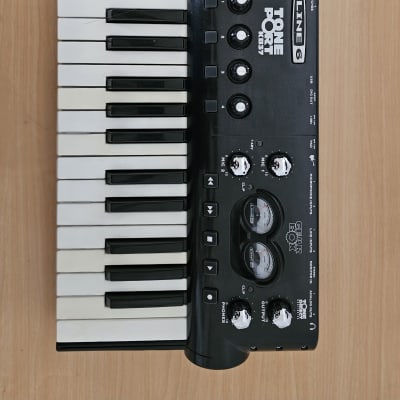 Line 6 POD Studio KB37 USB