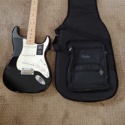 Fender Stratocaster (MIM) Black With White Pickguard Player Series image 14