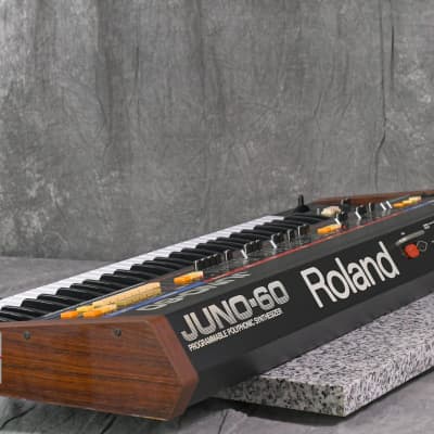 Roland JUNO-60 Analog synthesizer W/ Hard Case in Very Good condition image 18