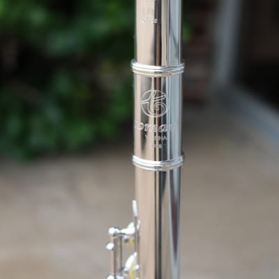 Tomasi Series 10 Silver Open-Hole Professional Flute with Solid Silver Headjoint and B-footjoint image 8
