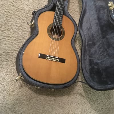Yamaha C-300 concert classical guitar 1970s Solid Spruce and rosewood back and sides image 3