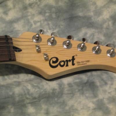 Cort - G200-Strat style Electric Guitar/ Classic Gloss Sunburst image 9