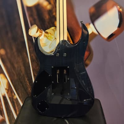 Ibanez RG8570-RBS j.custom 6-String Guitar, Royal Blue Sapphire Incl. Hardcase image 8