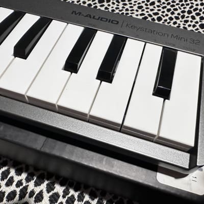 M-Audio Keystation Mini 32 MIDI Keyboard Controller | Reverb