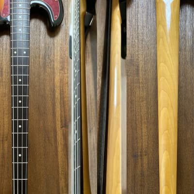 Fender Precision Bass, ‘62, LEFT HAND, 3 Tone Sunburst, 1991 image 8