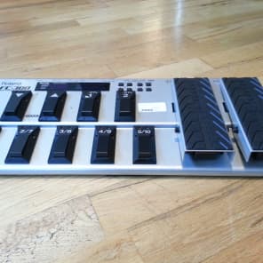 Roland FC-300 MIDI Footswitch Controller