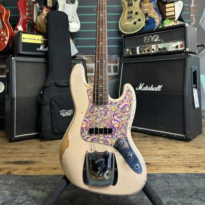 Fender Flea Artist Series Road Worn Signature Jazz Bass 2016