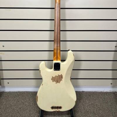 Fender Fender Custom Shop 55 Precision Bass Heavy Relic  Vintage White 2023 image 2
