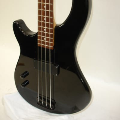 Dean Edge 09 4-String Left-Handed Bass Guitar, Classic Black image 3