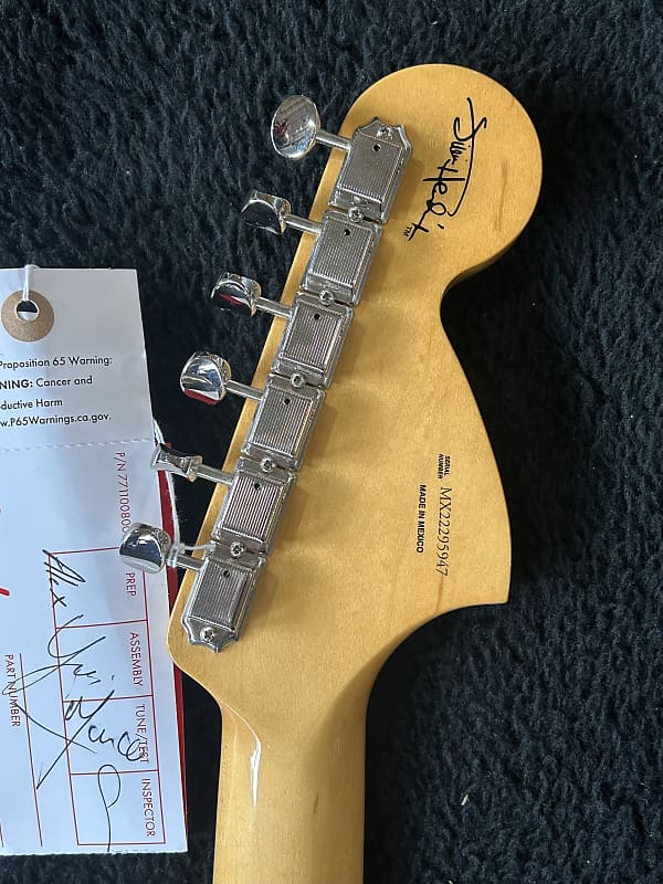 Fender Stratocaster サンバースト　ジミヘン Amazon.com: Fender Jimi Hendrix Stratocaster Electric Guitar