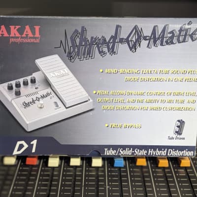 Akai Shred-O-Matic D1 *NEW IN BOX* Tube-Driven Overdrive / Distortion 2000s - Silver for sale