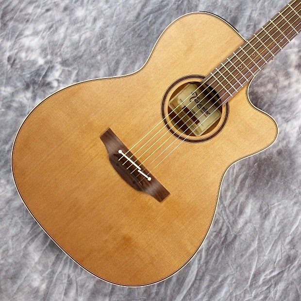 Takamine P3MC Pro Series 3 OM Cutaway Acoustic/Electric Guitar Natural Gloss image 2