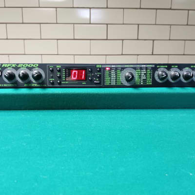 ZOOM RFX-2000 - Gearspace