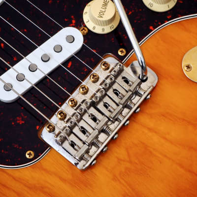 1998 Fender Deluxe Player Stratocaster Ash Body Sunburst w/ Fender Japan Neck image 8