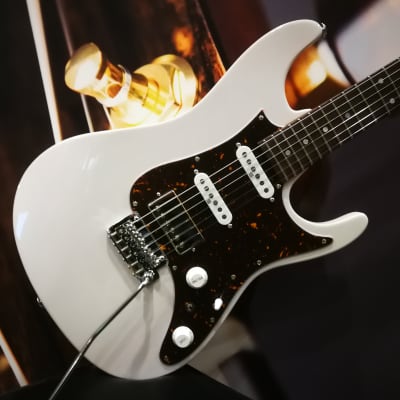 Ibanez AZ2204N-AWD Prestige E-Guitar 6 String - Antique White Blonde + Case image 1