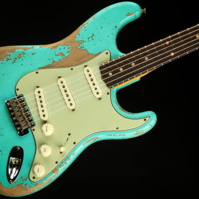 Fender Custom Shop Limited Edition '60 Dual-Mag II Stratocaster® Super Heavy Relic® RW - Aged Sea Foam Green image 11