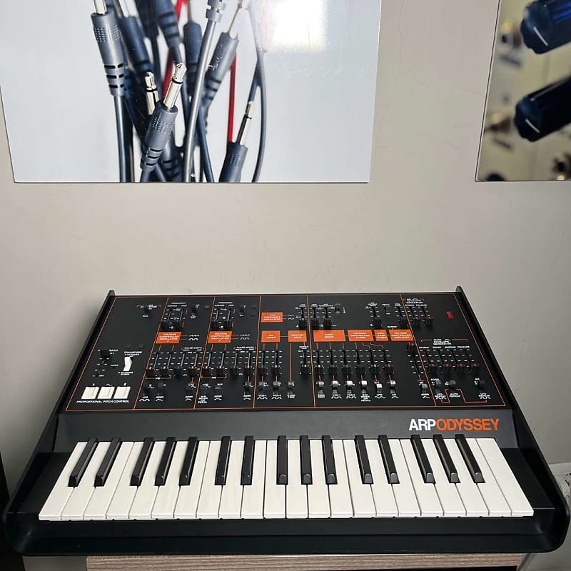 Korg ARP Odyssey Rev3 37-Slim Key Duophonic Analog