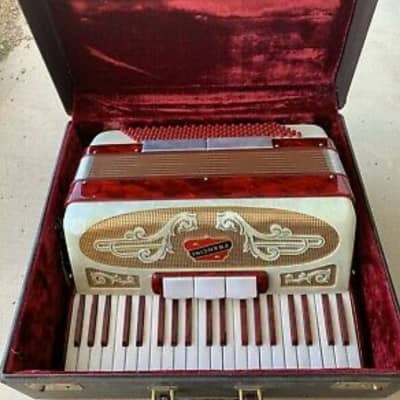 Francini Accordion 17" 120 Bass *Made In Italy- 1960s Red/Pearl* image 2