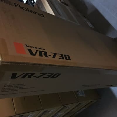 Roland VR730 Live Performance Keyboard Organ VR 730 in box  //ARMENS// image 8