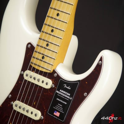 Immagine Fender American Professional II Stratocaster Maple Fretboard Olympic White - 5