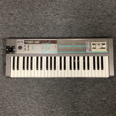 Korg Poly 800 Synthesizer