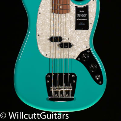 Fender Vintera '60s Mustang Bass Pau Ferro Fingerboard Sea Foam Green (407) image 3
