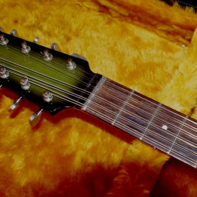 Burns DOUBLE SIX 1964 Green Sunburst. Maybe the RAREST BURNS GUITAR. With Tremolo System. Incredible image 8