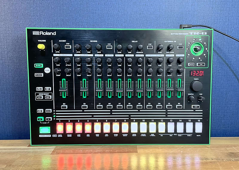 Roland AIRA TR-8 Rhythm Performer with 7x7 Expansion