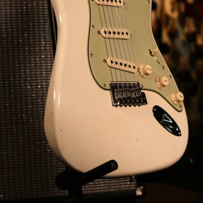 Fender Custom Shop 1963 Stratocaster Journeyman 2023 - Aged Olympic White image 6
