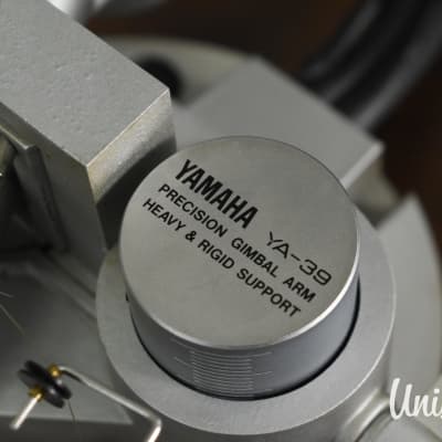 Yamaha GT-2000L Turntable [Woodgrain Plinth Version] W/ Auto Lifter Adjust image 11