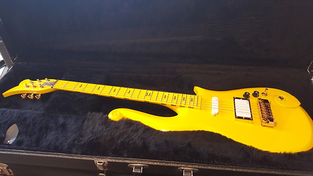 Prince Cloud Guitar 1990s Yellow image 1