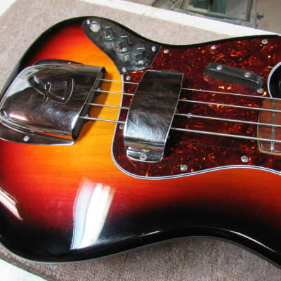 Fender Jazz Bass Left hand 1965, 3 color sunburst image 17