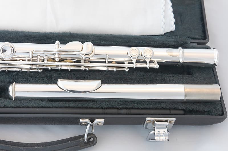 Yamaha YFL-261 Standard Open Hole Flute
