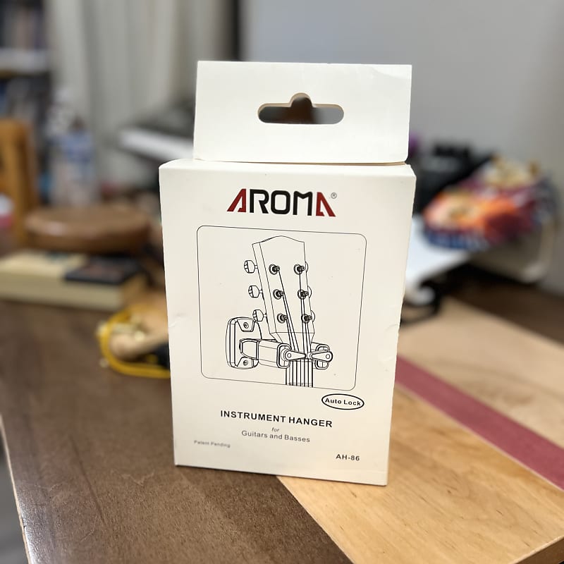 Aroma Instrument Hanger Metal Reverb