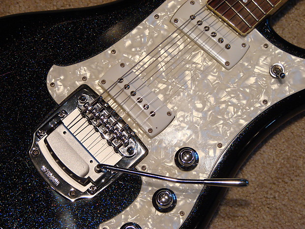 RARE Yamaha SGV 800 Electric Guitar Black Sparkle Tremolo