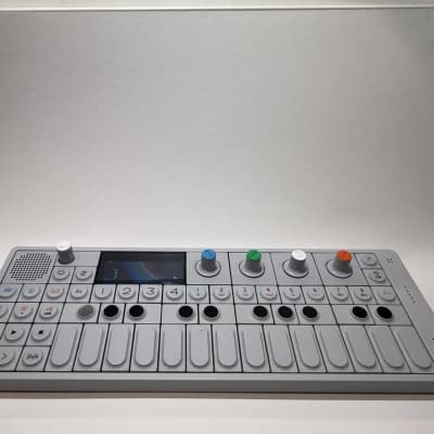 OP-XY teenage engineering シンセサイザ Teenage Engineering OP-XY: Synthesizer Groove Machine - Now