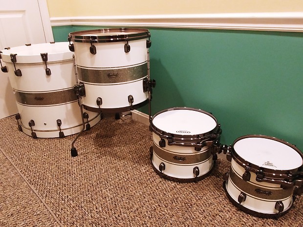 Tama Starclassic Silver Snow Racing Stripe w/ Black Nickel