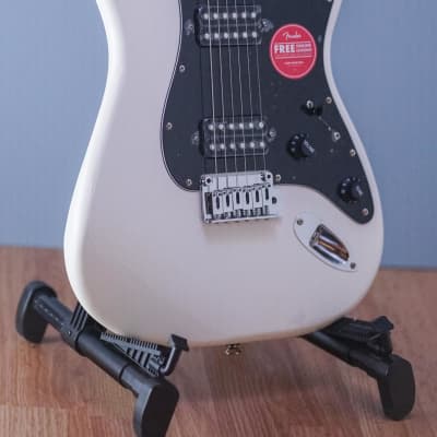 Squier Affinity Series Stratocaster HH LF Olympic White image 3