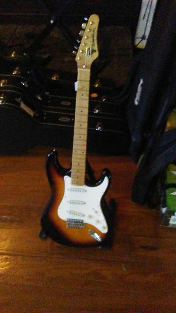 Washburn Lyon Series Strat Body Sun Burst