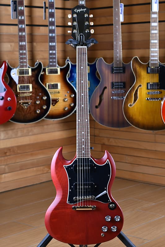 ギター Epiphone SG classic worn P90 Amazon.co.jp: Epiphone SG Classic Worn P90s、インバネスグリーン