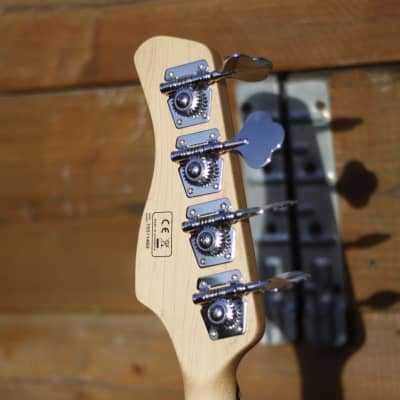 Sire Marcus Miller V3 2018 - Vintage White image 9